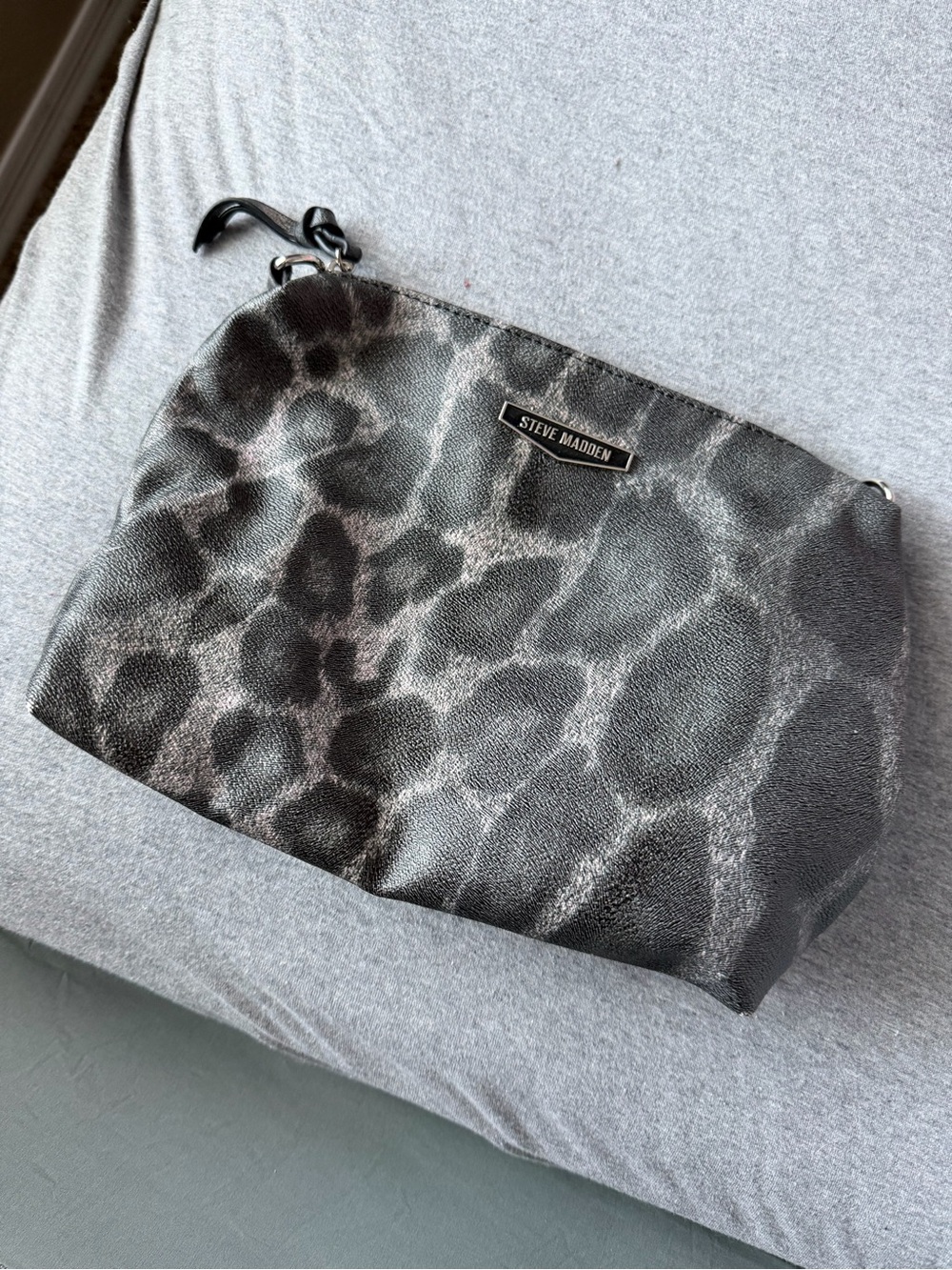 Steve Madden Black Leopard-Print women’s Pouch